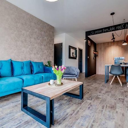 B10 Business Apartments Жилина Екстериор снимка