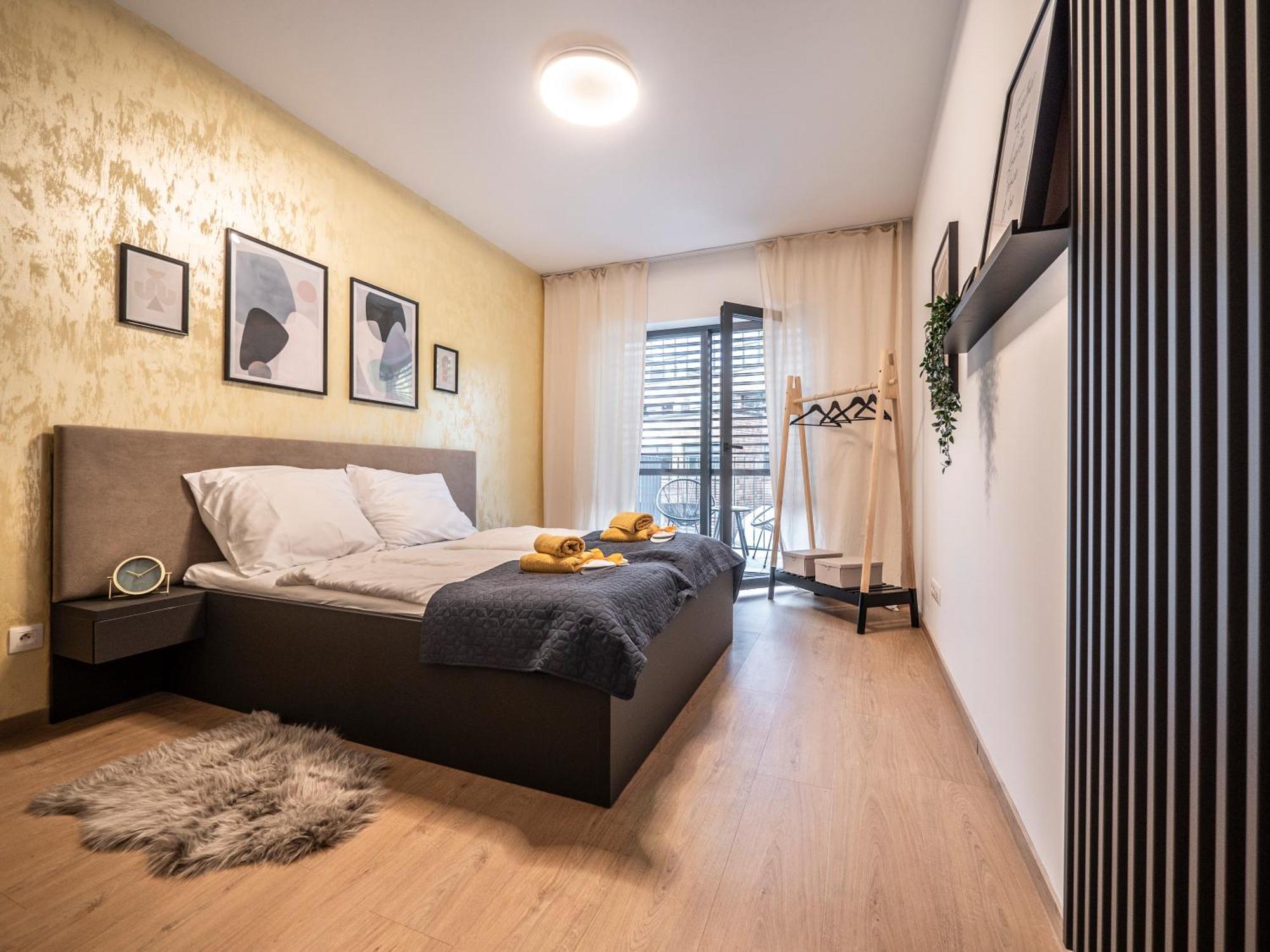 B10 Business Apartments Жилина Екстериор снимка